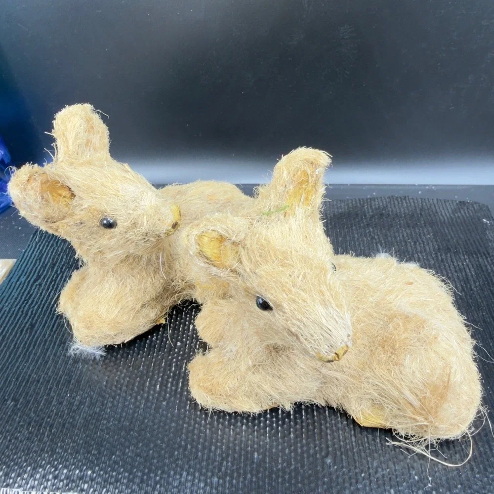 Pier 1 Imports Sisal Deer Figurines Set of 2 Tan Straw Woodland Fawn Lightweight